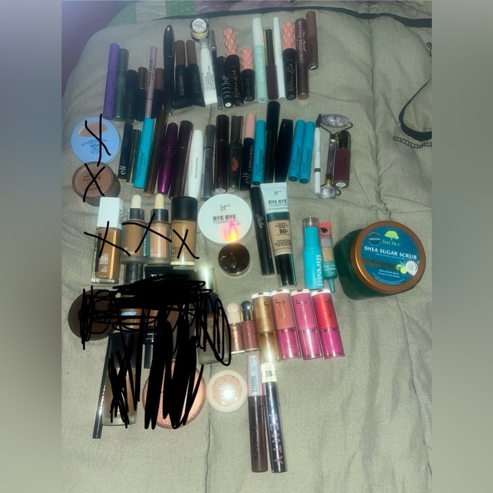Name Brand Fenty, IT Cosmetics, HUDA Beauty, MAC, Too Faced, Julia’s Place,